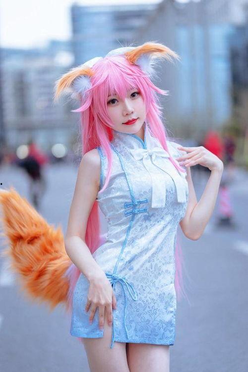 香草喵露露吃瓜,香草喵露露的瓜田奇遇记