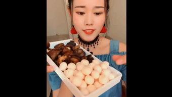 可爱小孩吃瓜视频