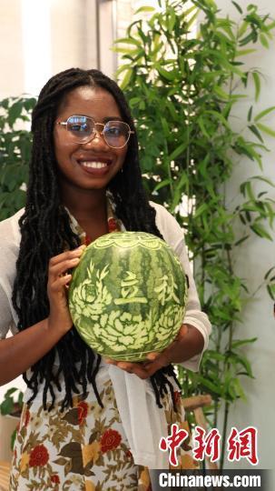 加纳吃瓜,探寻非洲“吃瓜群众”的独特文化