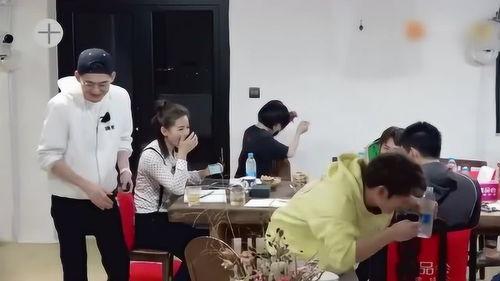 直播吃瓜接单,揭秘网红接单背后的秘密