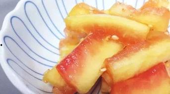 大勺子吃瓜就是香,尽享夏日清凉香