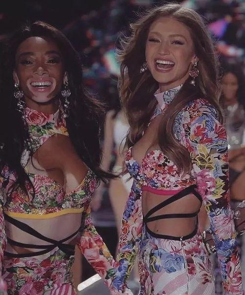 东北大棉袄吃瓜,吃瓜群众的时尚新宠